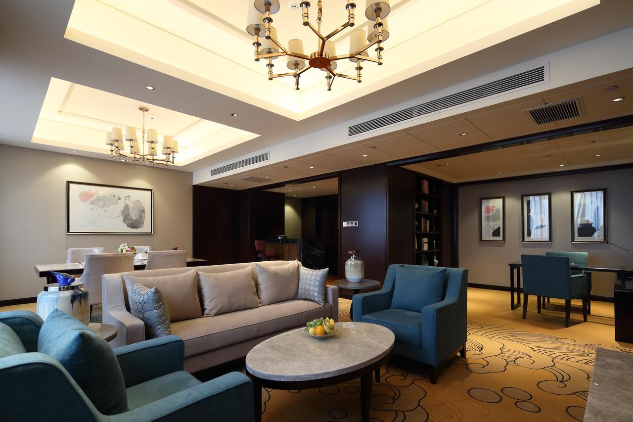 Jinan Luxury Blue Horizon Hotel Bagian luar foto