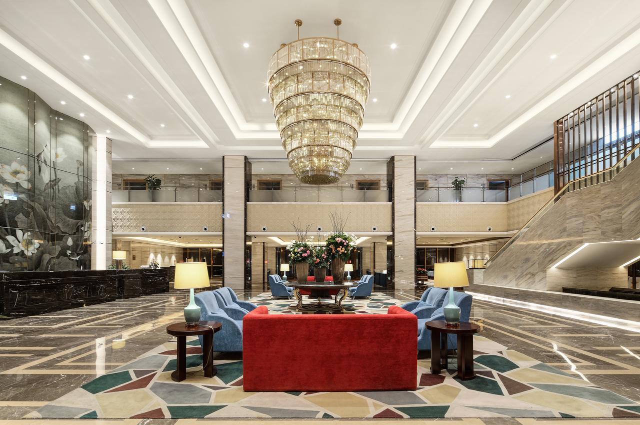 Jinan Luxury Blue Horizon Hotel Bagian luar foto