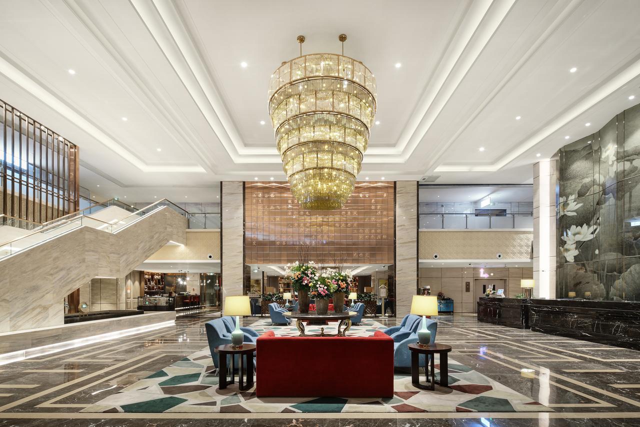 Jinan Luxury Blue Horizon Hotel Bagian luar foto