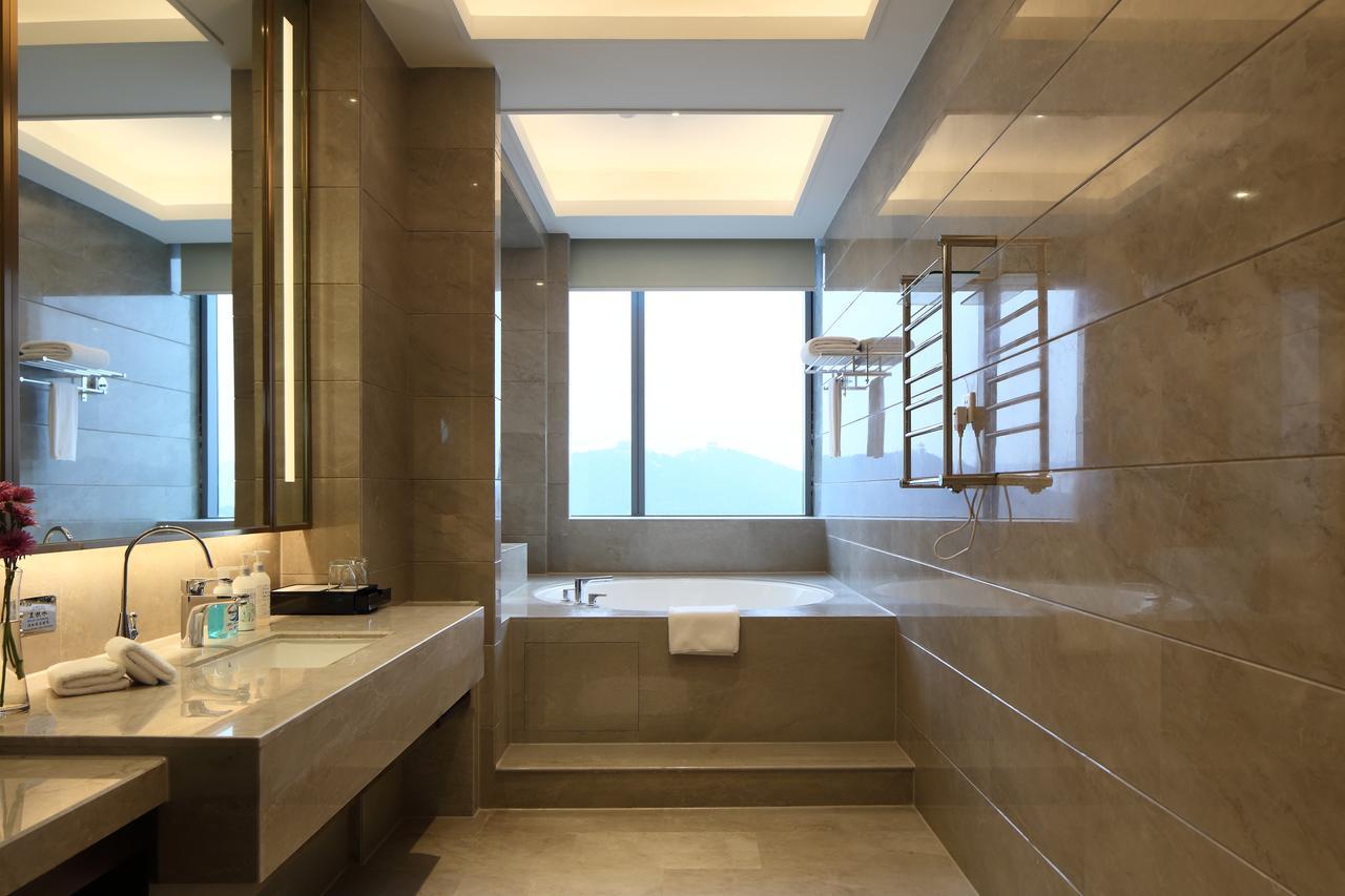Jinan Luxury Blue Horizon Hotel Bagian luar foto