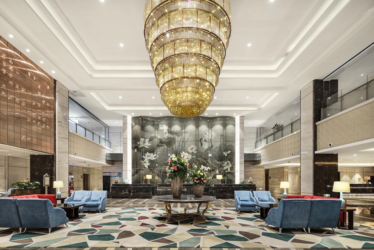 Jinan Luxury Blue Horizon Hotel Bagian luar foto