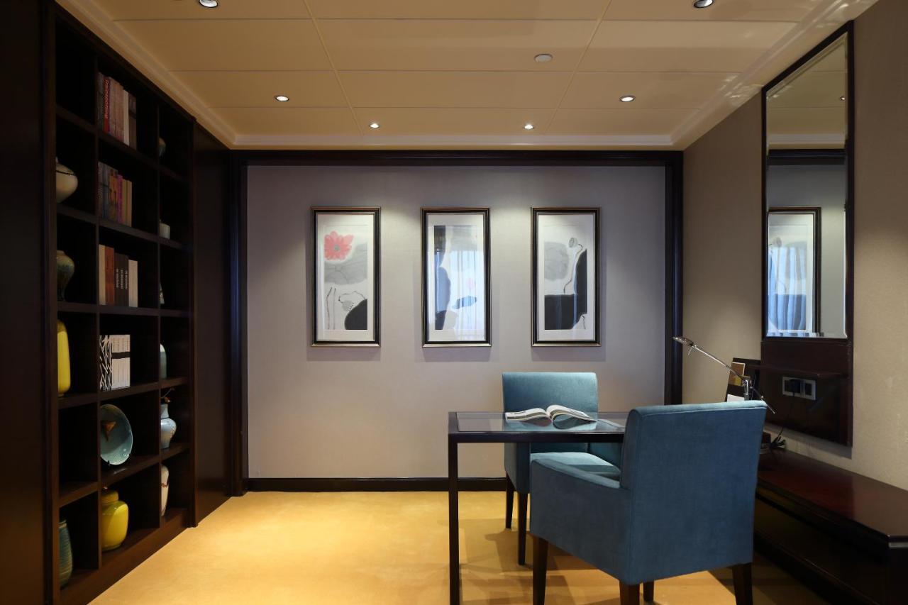 Jinan Luxury Blue Horizon Hotel Bagian luar foto