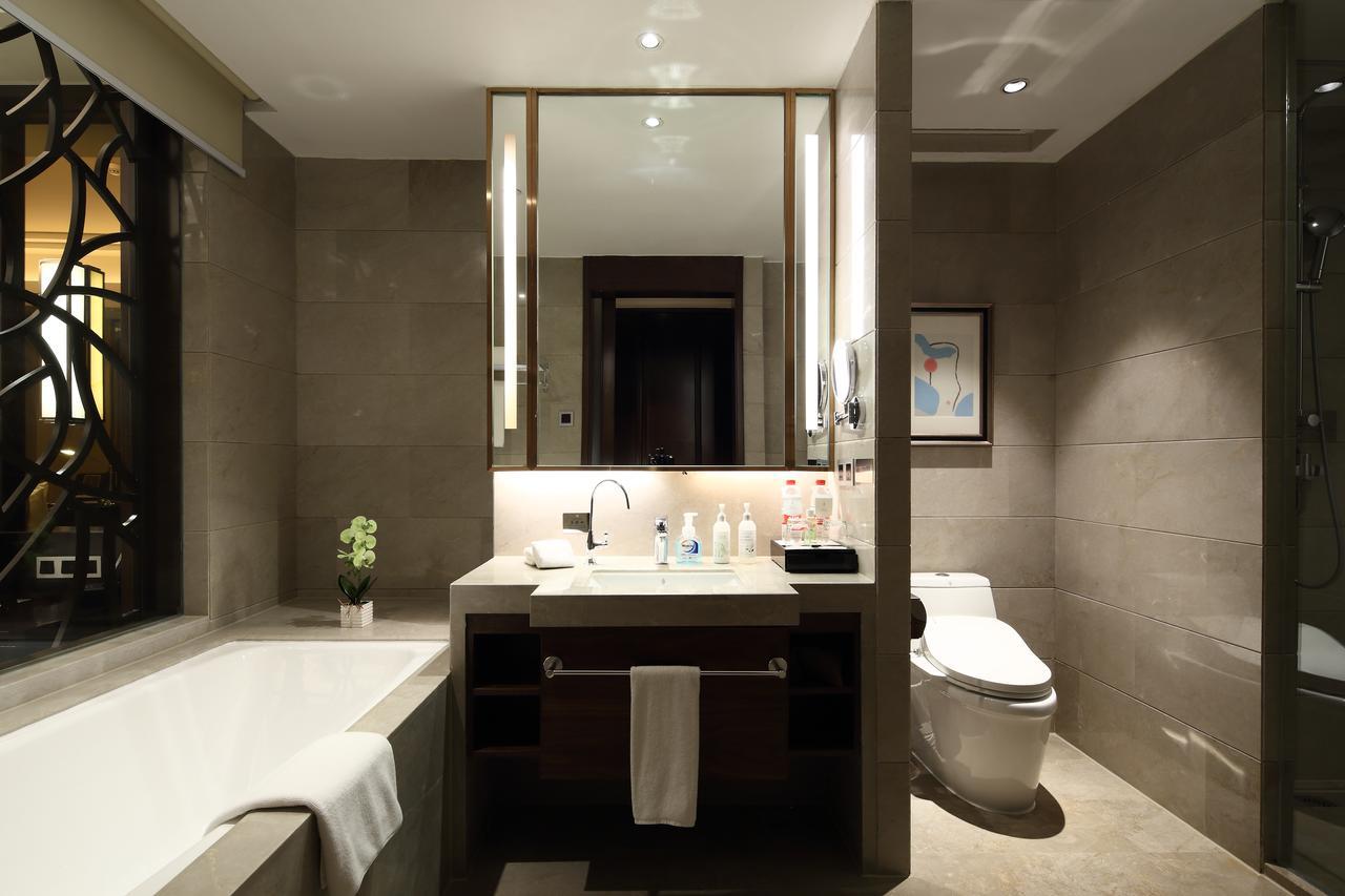Jinan Luxury Blue Horizon Hotel Bagian luar foto