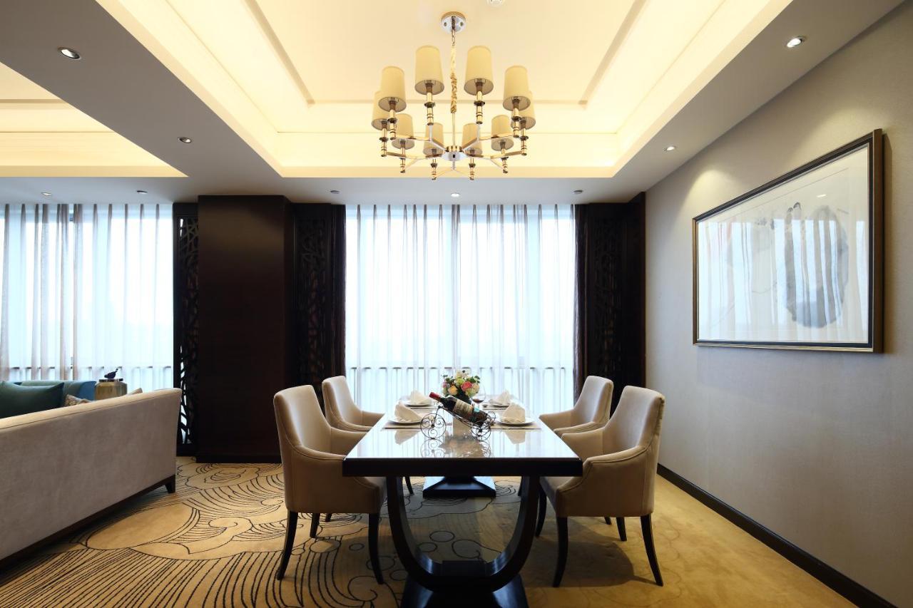 Jinan Luxury Blue Horizon Hotel Bagian luar foto