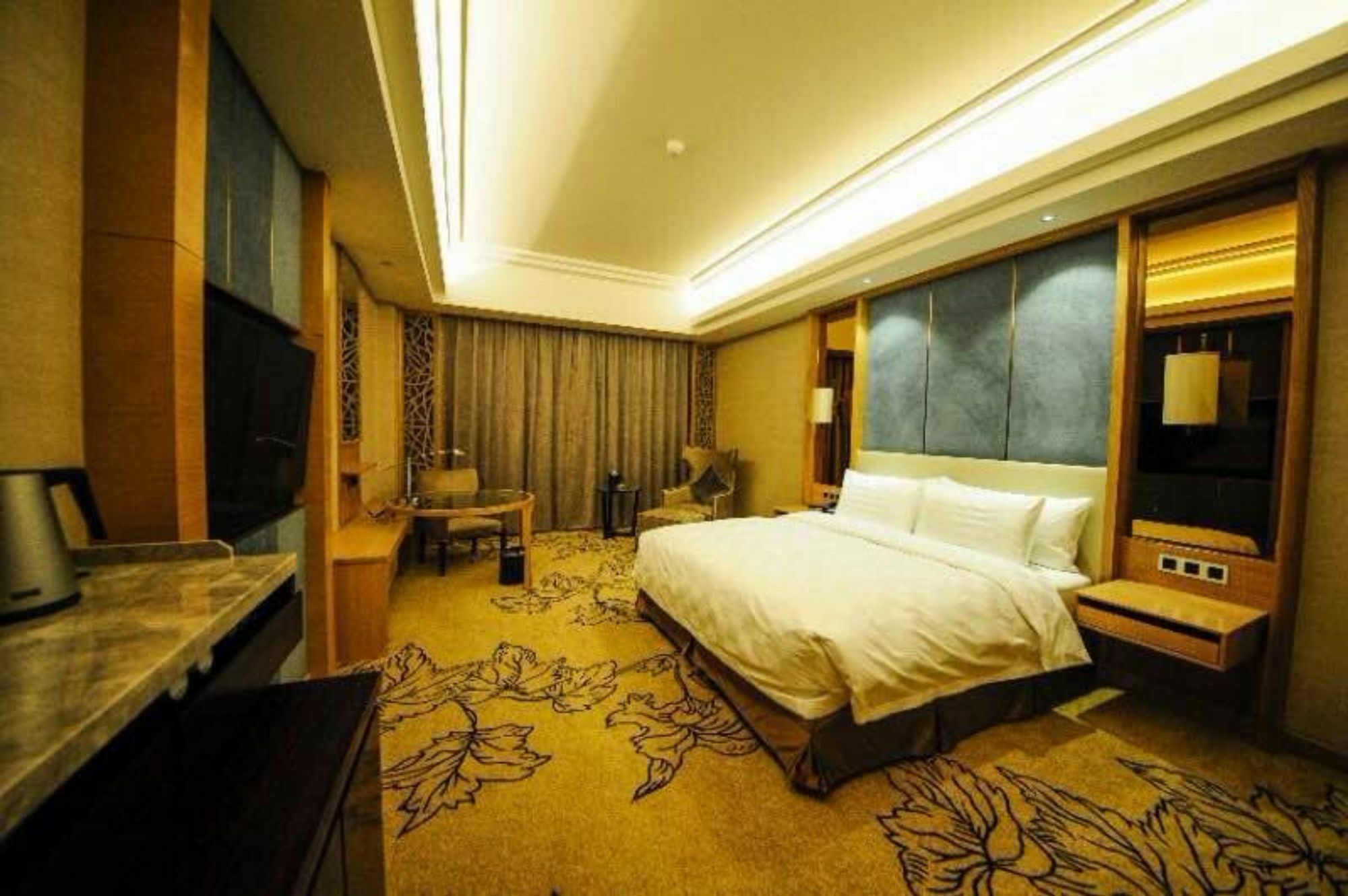 Jinan Luxury Blue Horizon Hotel Bagian luar foto