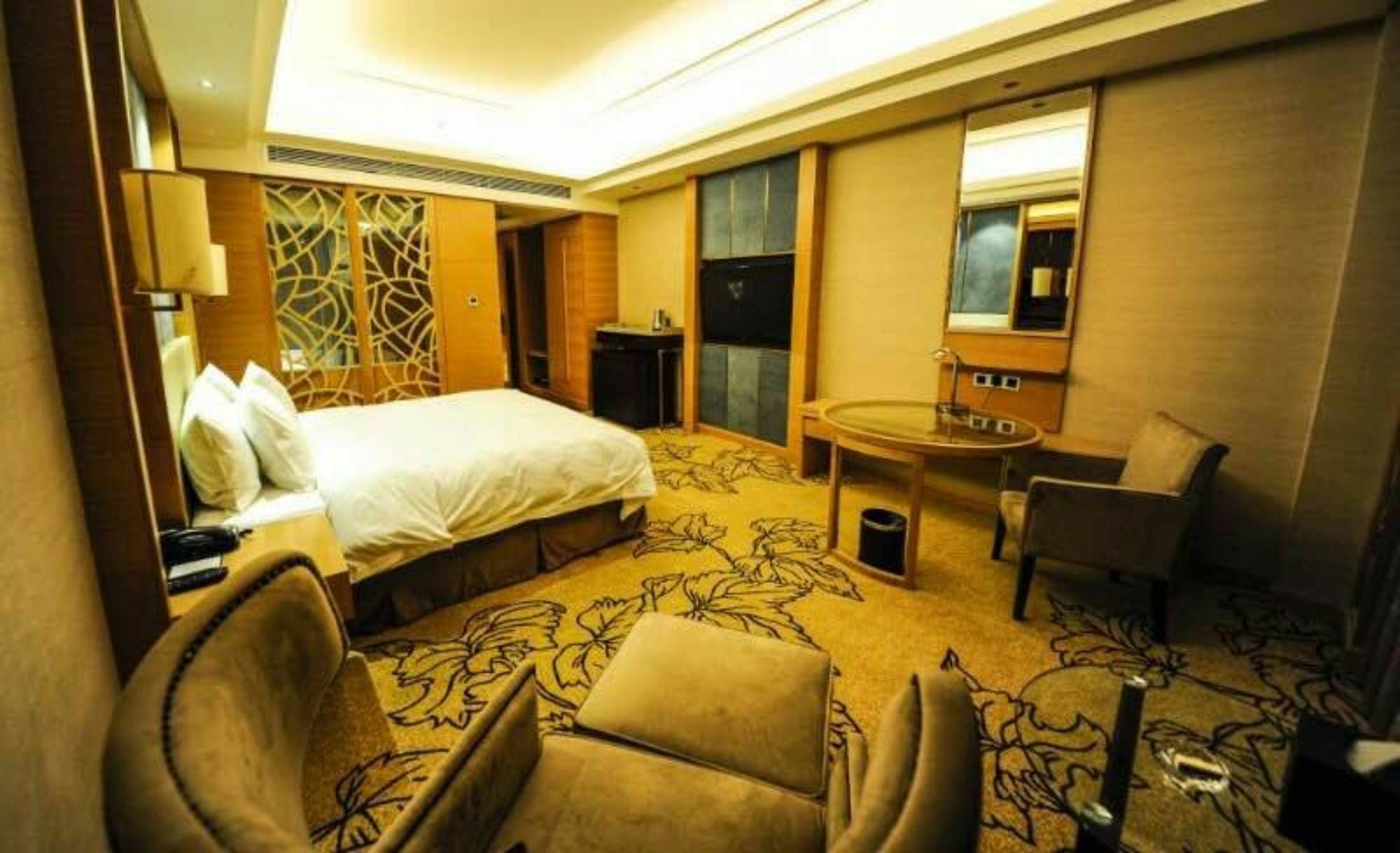 Jinan Luxury Blue Horizon Hotel Bagian luar foto